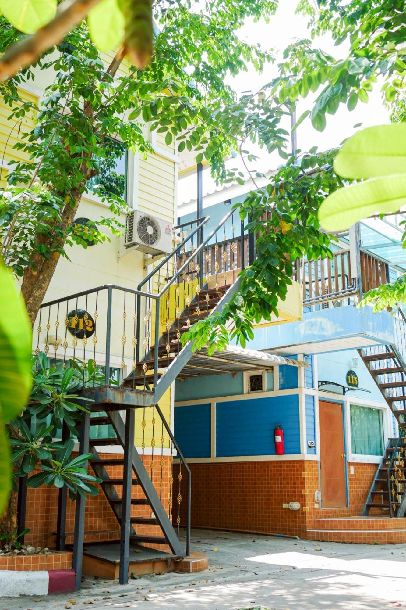 Rak Kun Resort 2 Nakhon Sawan Exterior photo