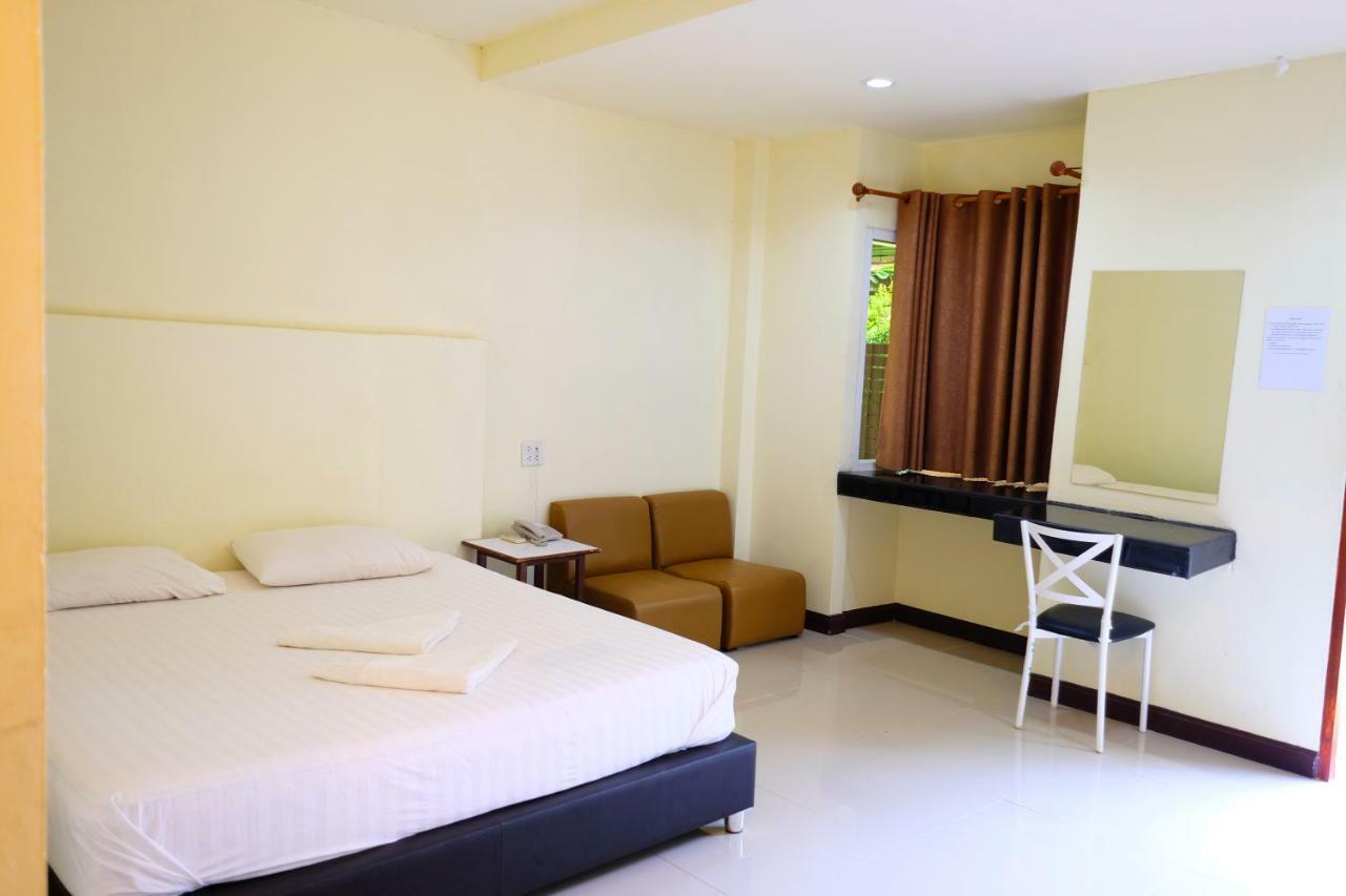 Rak Kun Resort 2 Nakhon Sawan Exterior photo